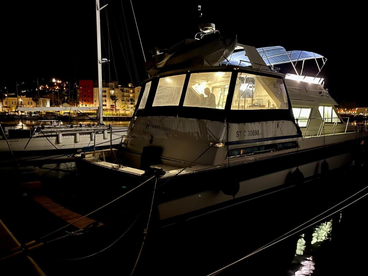 Navi Yacht A Sete, 2 A 8 Couchages, Privatif Ξενοδοχείο Εξωτερικό φωτογραφία