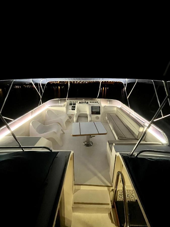 Navi Yacht A Sete, 2 A 8 Couchages, Privatif Ξενοδοχείο Εξωτερικό φωτογραφία