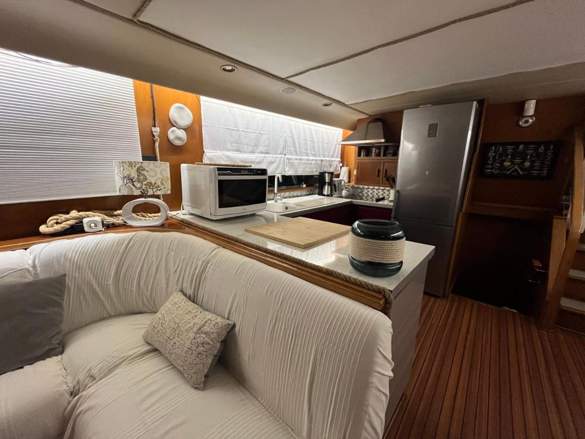 Navi Yacht A Sete, 2 A 8 Couchages, Privatif Ξενοδοχείο Εξωτερικό φωτογραφία